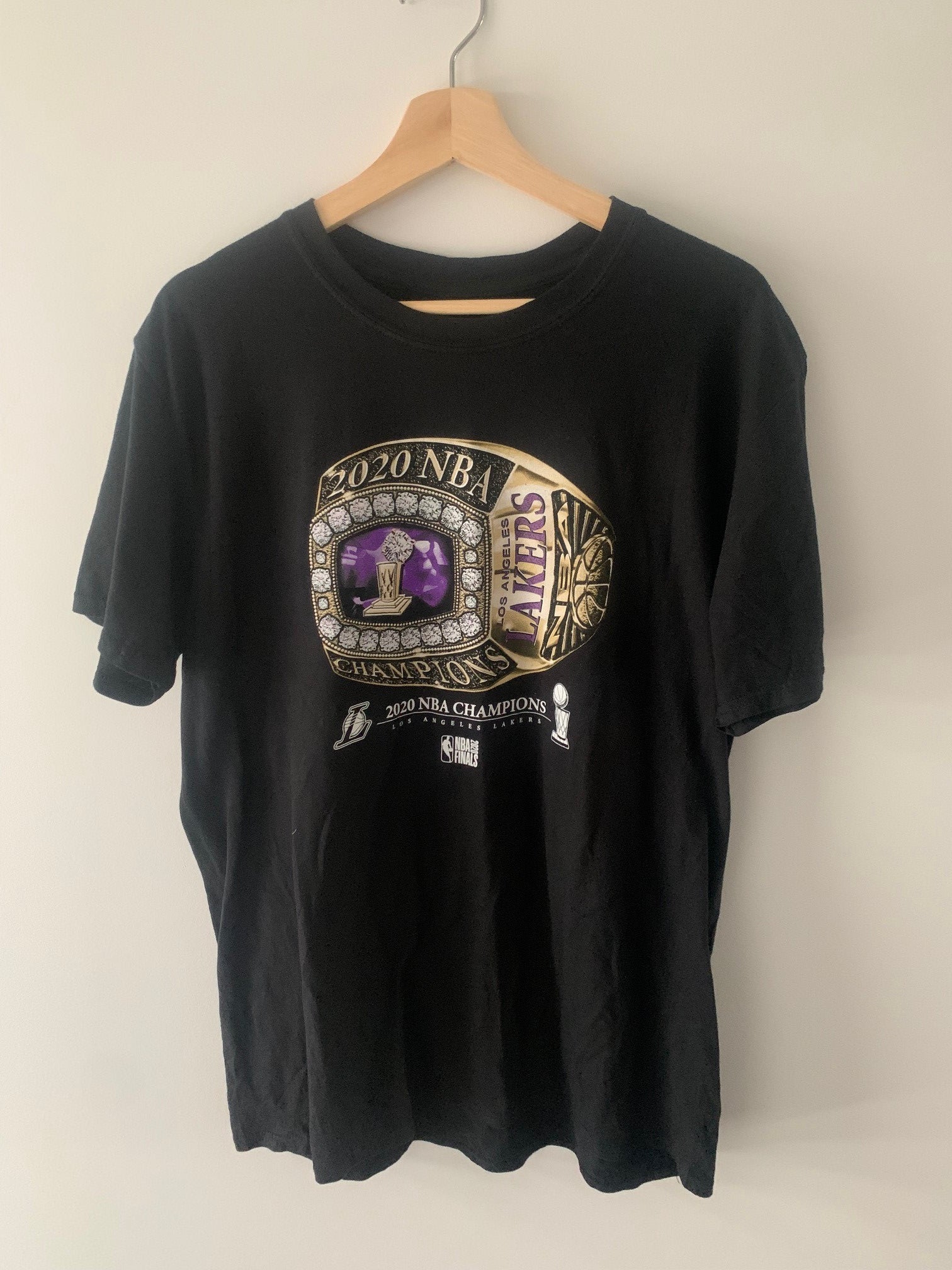 LA 美品　2000 NBA Champions Tシャツ L レア古着　格安 ECAC90F9-D108-4CD3-8E3D-